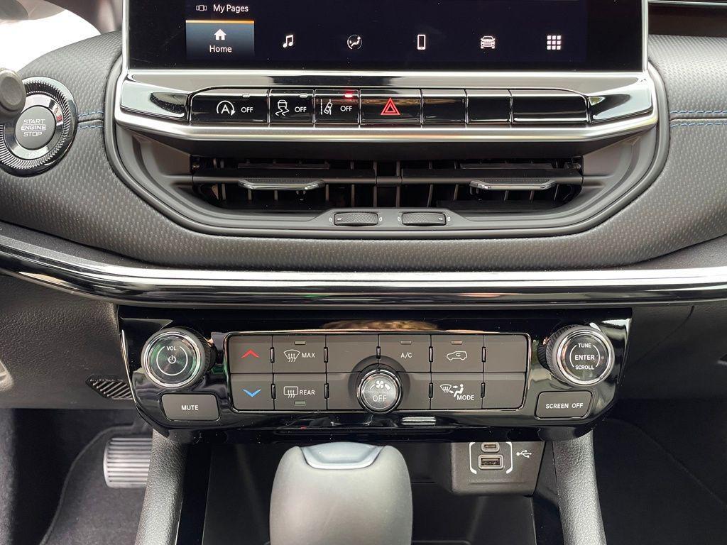 new 2026 Jeep Compass car, priced at $28,425