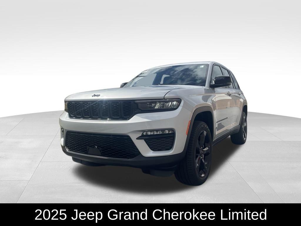 new 2025 Jeep Grand Cherokee car, priced at $41,157