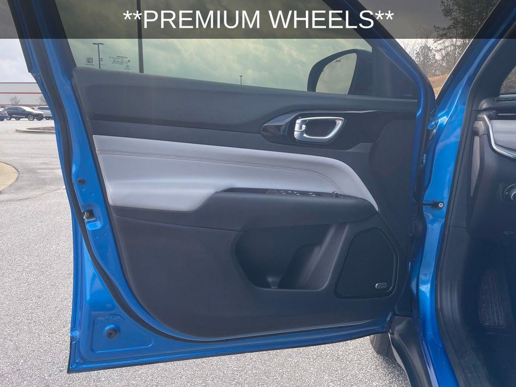 used 2024 Jeep Compass car, priced at $26,812