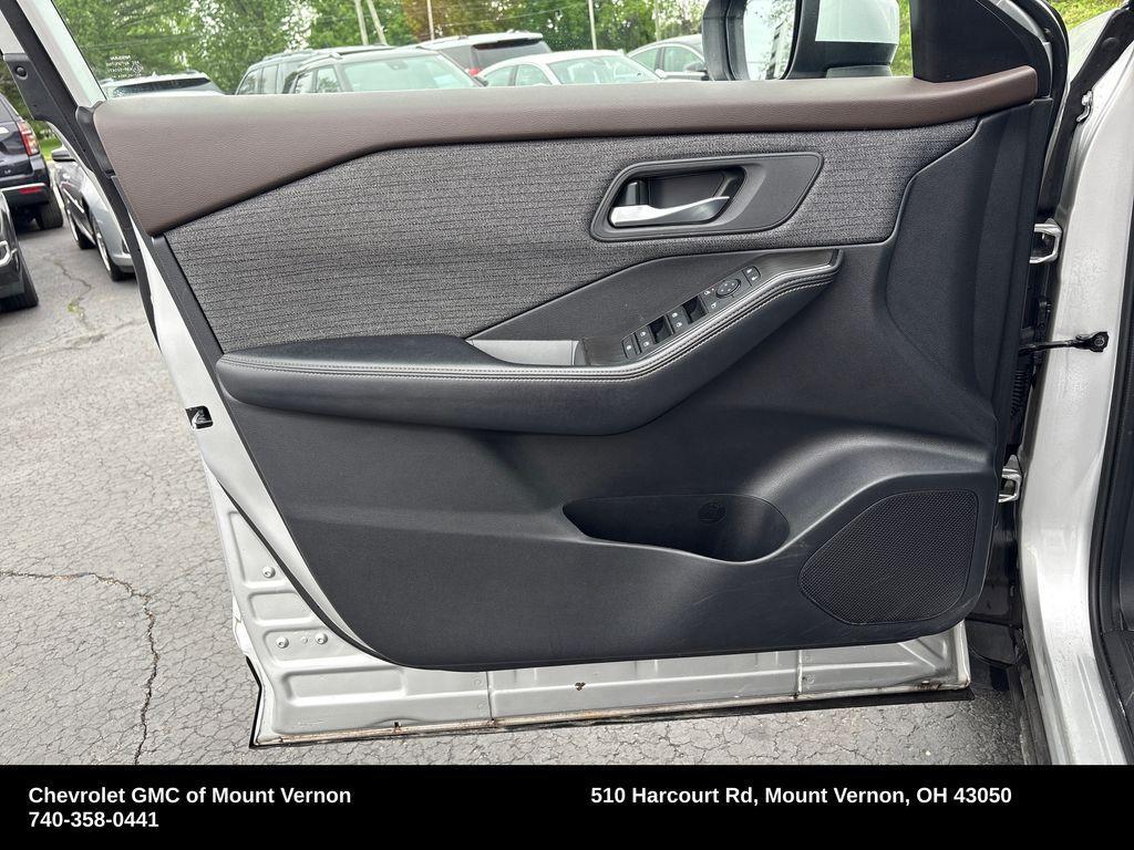 used 2023 Nissan Rogue car, priced at $20,450
