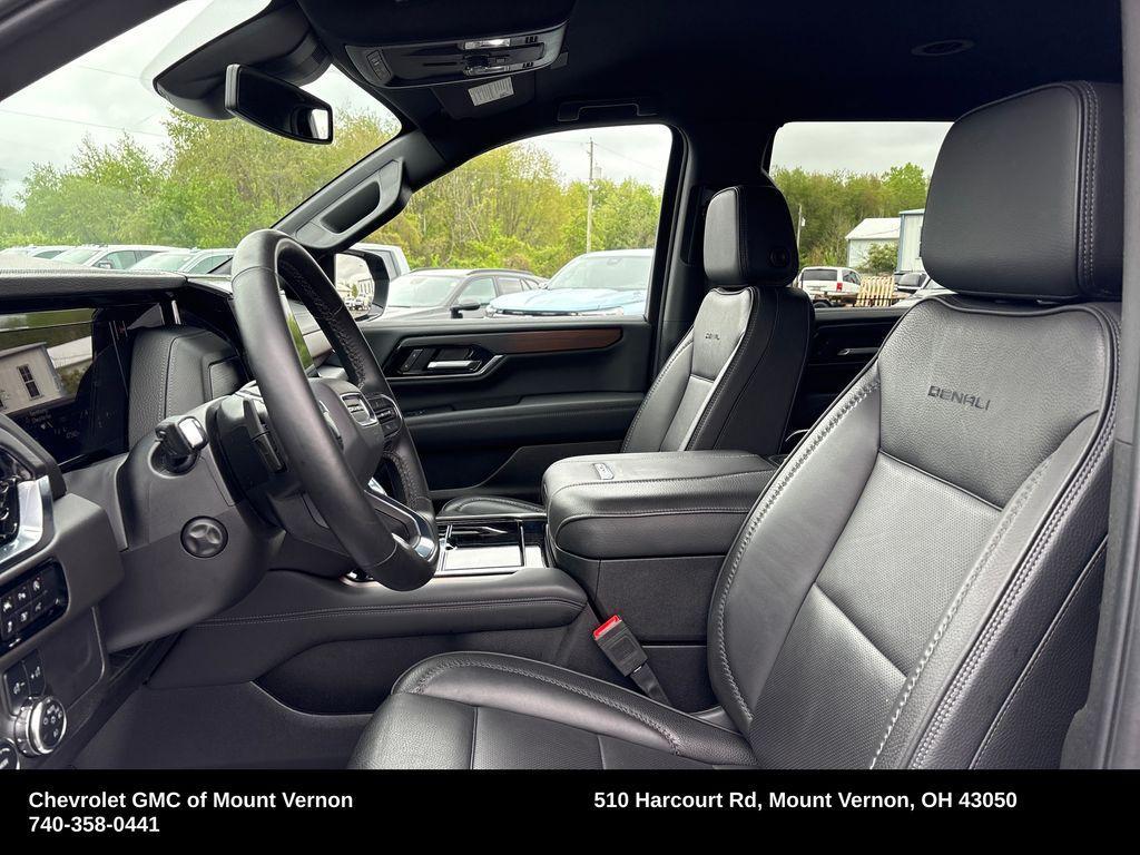 used 2025 GMC Yukon car, priced at $65,900