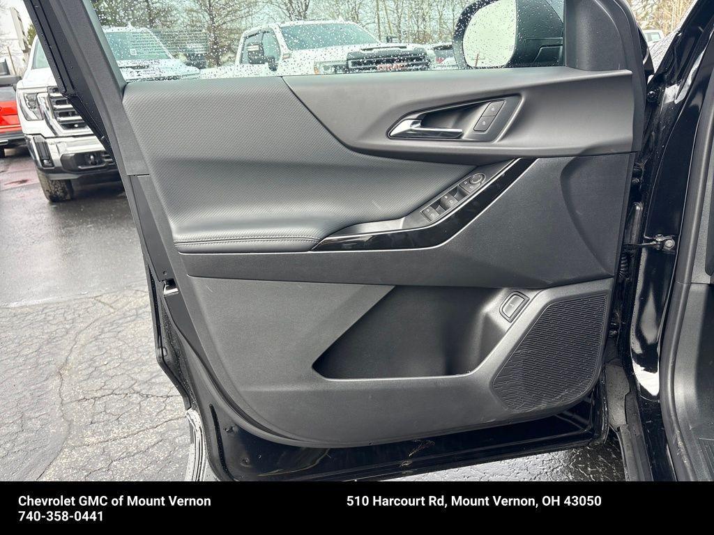 new 2026 Chevrolet Equinox car, priced at $32,870