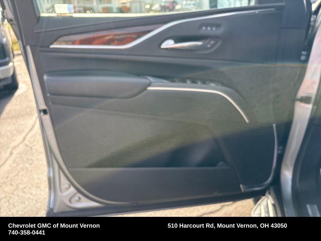 used 2023 Cadillac Escalade car, priced at $60,421
