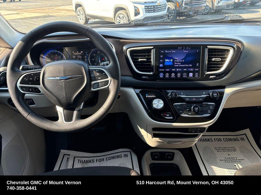 used 2017 Chrysler Pacifica car, priced at $9,600