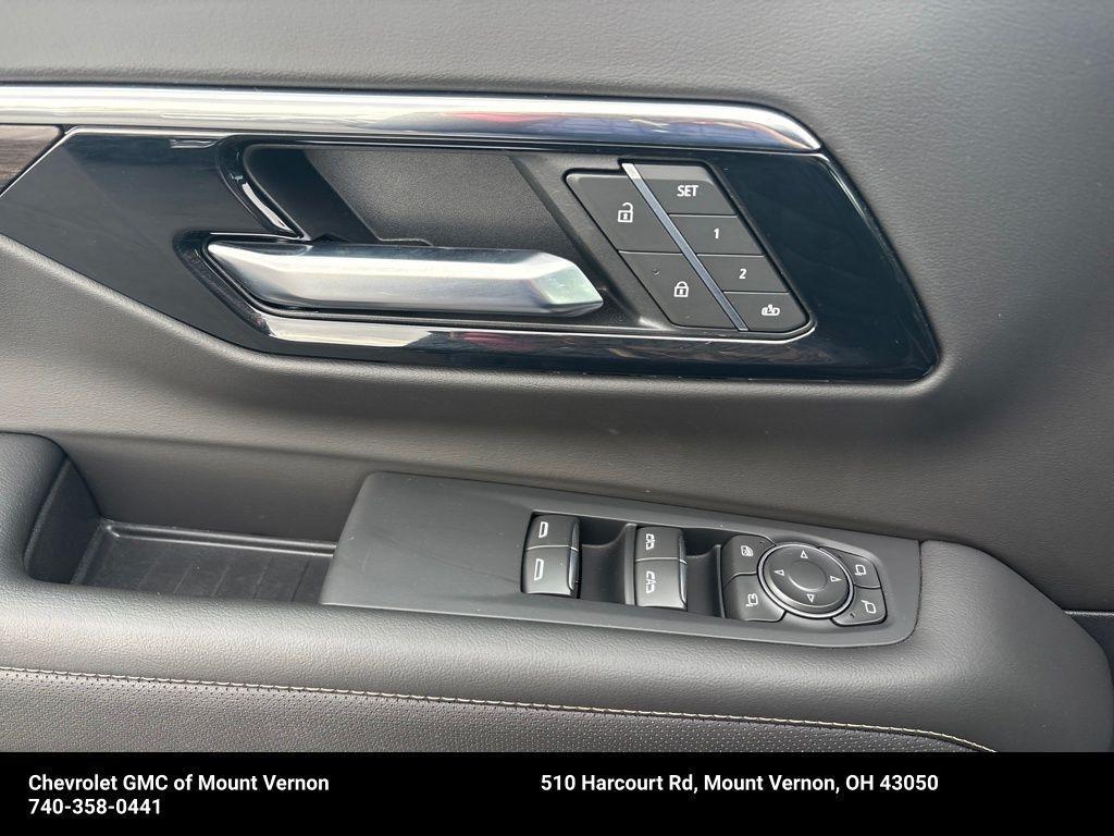 new 2025 Chevrolet Suburban car, priced at $80,967