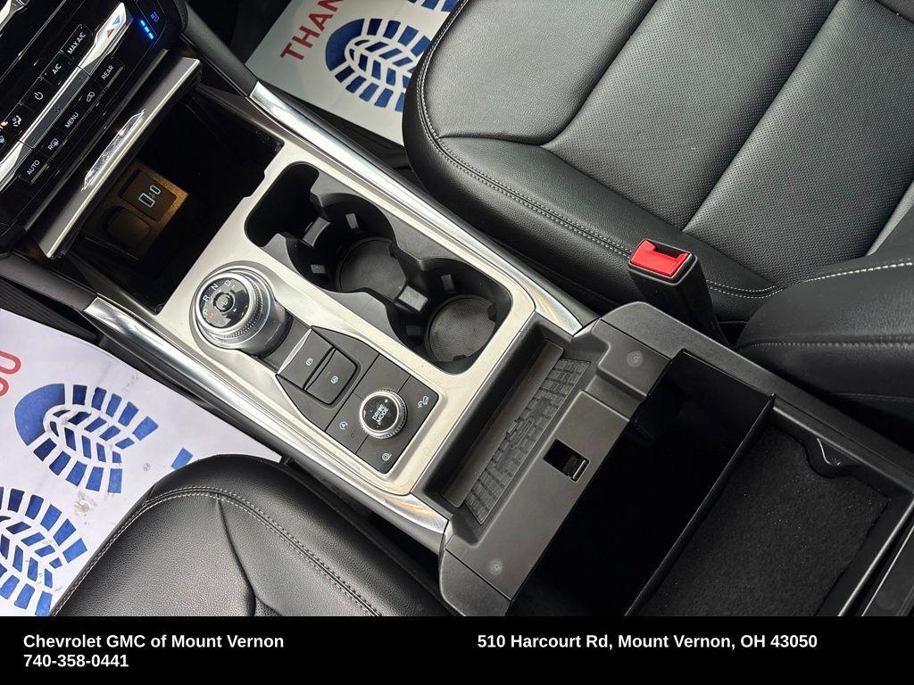 2022 Iconic Silver Metallic Ford Explorer