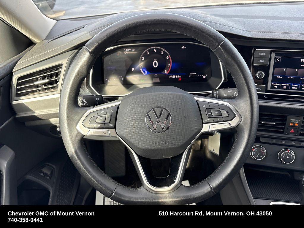 used 2024 Volkswagen Jetta car, priced at $16,300