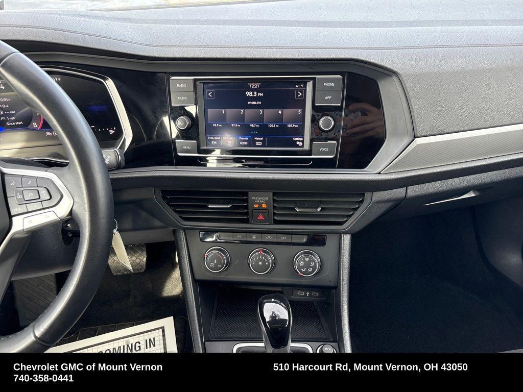 used 2024 Volkswagen Jetta car, priced at $16,300