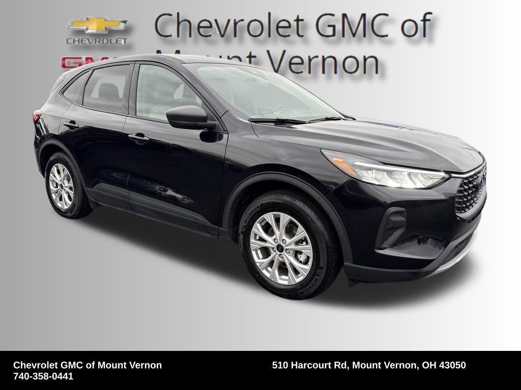 used 2025 Ford Escape car, priced at $19,994