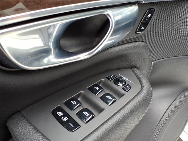 used 2018 Volvo XC90 car, priced at $21,295