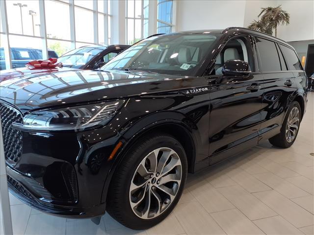 used 2026 Lincoln Aviator car, priced at $62,390