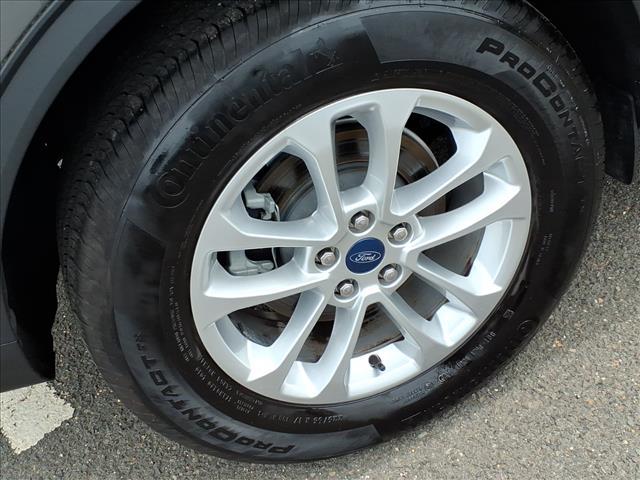 used 2022 Ford Escape car, priced at $23,990