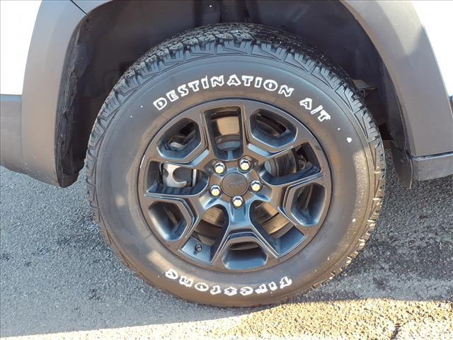 used 2022 Jeep Cherokee car, priced at $24,795