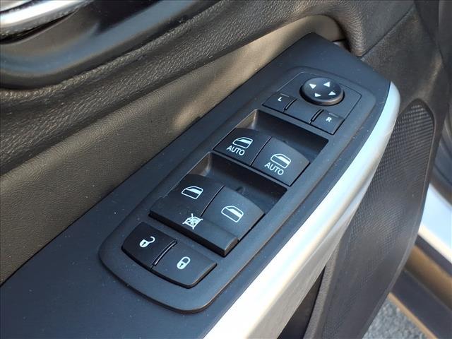 used 2022 Jeep Cherokee car, priced at $24,795