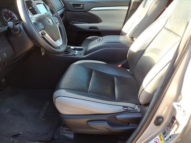 used 2018 Toyota Highlander car, priced at $23,390