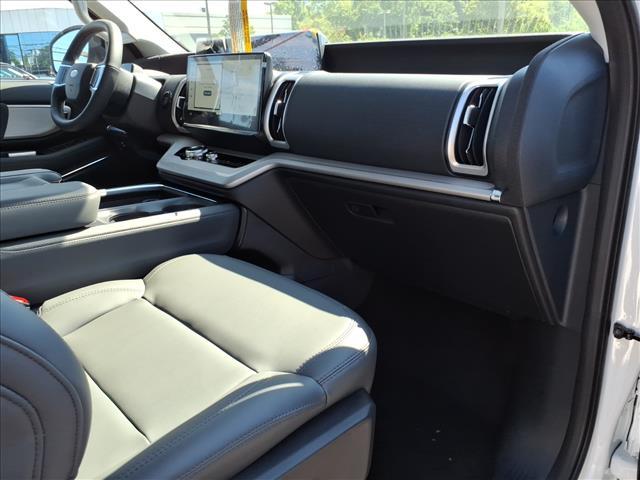 new 2027 Ford Expedition car, priced at $74,587