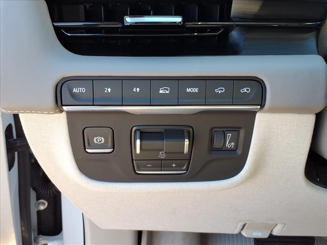 used 2024 Cadillac Escalade ESV car, priced at $85,390