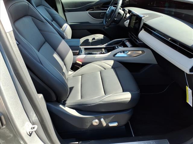 used 2025 Lincoln Nautilus car, priced at $54,895