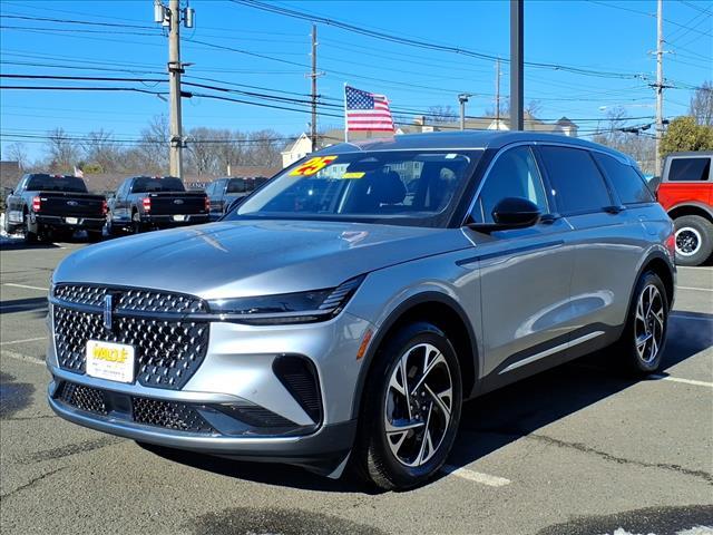 used 2025 Lincoln Nautilus car, priced at $57,895