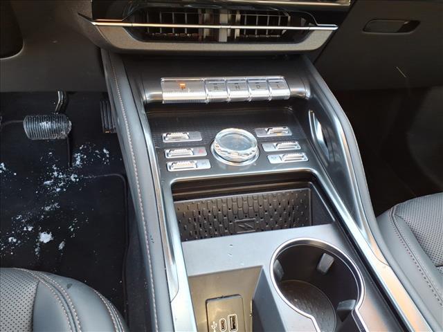 used 2025 Lincoln Nautilus car, priced at $53,695