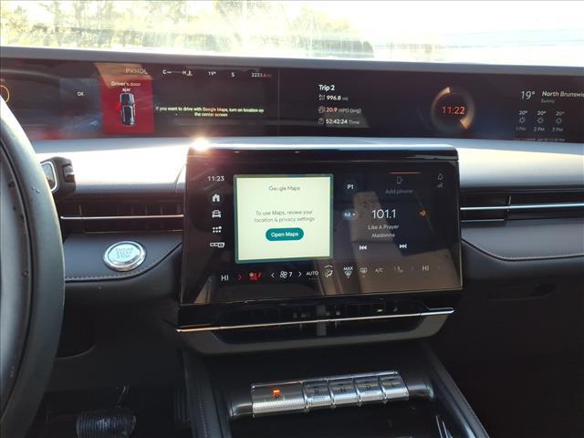 used 2025 Lincoln Nautilus car, priced at $53,695