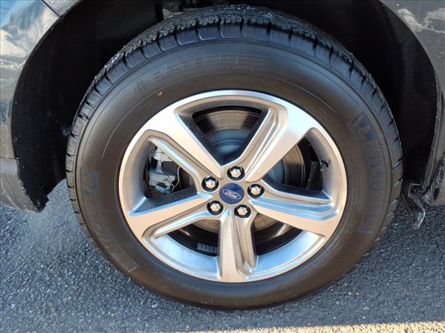 used 2022 Ford Edge car, priced at $27,995