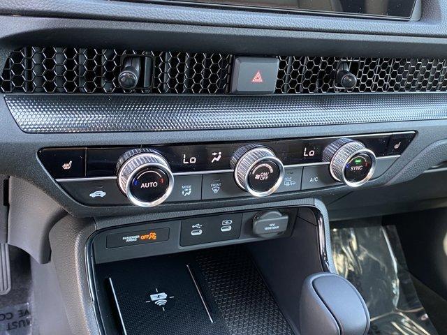 new 2026 Honda CR-V Hybrid car, priced at $41,675