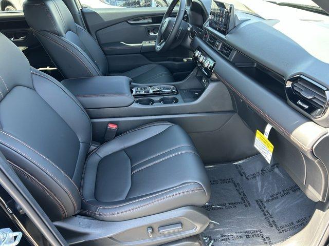 new 2025 Honda Pilot car