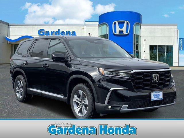 new 2025 Honda Pilot car, priced at $47,825