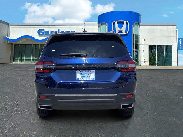 new 2025 Honda Pilot car, priced at $41,695
