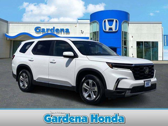 new 2025 Honda Pilot car, priced at $47,505