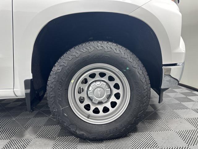 new 2025 Chevrolet Silverado 1500 car, priced at $39,820