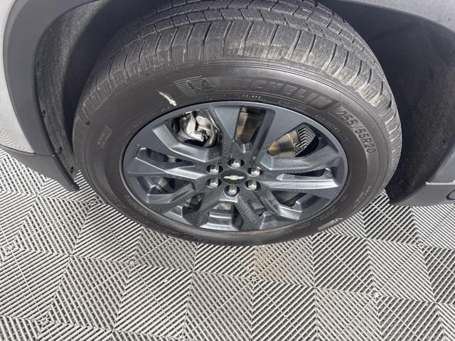 used 2021 Chevrolet Traverse car, priced at $21,617