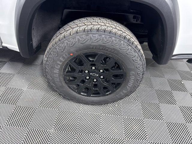 new 2026 Chevrolet Colorado car, priced at $42,095