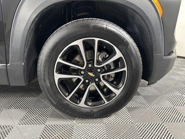 used 2025 Chevrolet TrailBlazer car, priced at $25,638