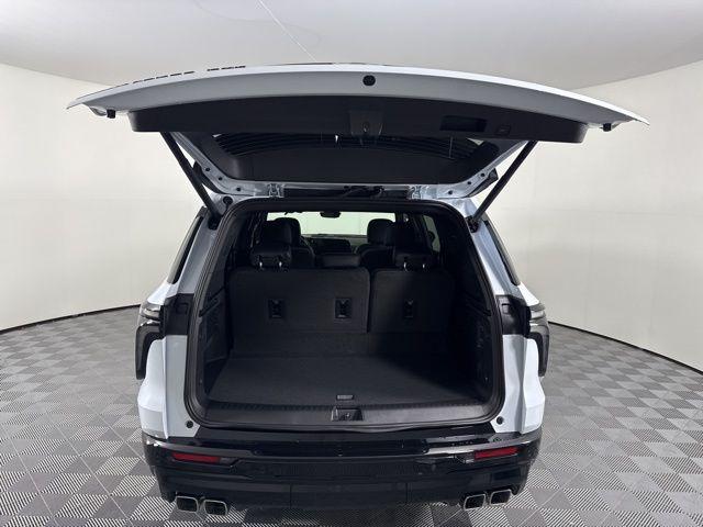 new 2026 Chevrolet Traverse car, priced at $61,890