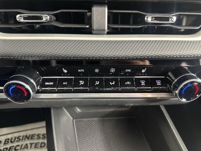 new 2026 Chevrolet Equinox car, priced at $33,845