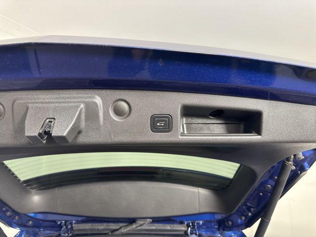 used 2022 Chevrolet Equinox car, priced at $21,877