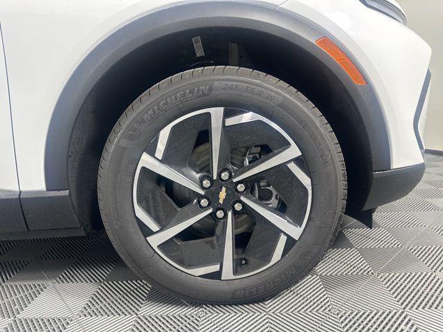 new 2026 Chevrolet Equinox EV car, priced at $36,090