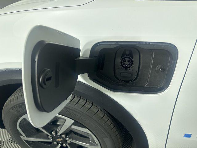 new 2026 Chevrolet Equinox EV car, priced at $36,090
