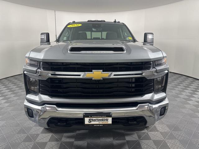 new 2026 Chevrolet Silverado 3500 car, priced at $65,270