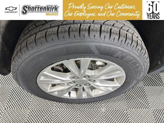 used 2021 Cadillac XT5 car, priced at $24,623