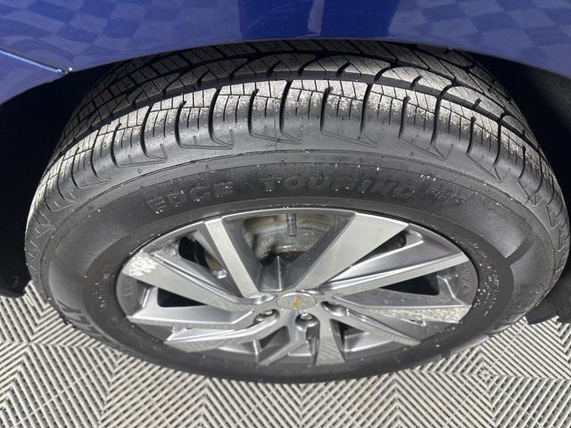 used 2022 Chevrolet Equinox car, priced at $25,423