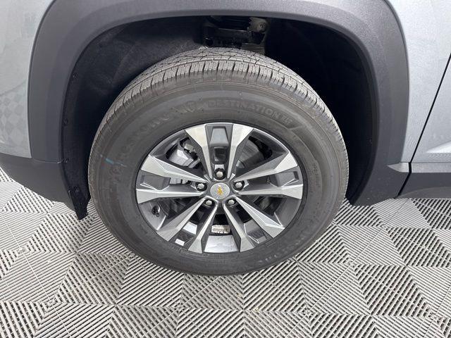 new 2026 Chevrolet Equinox car, priced at $31,385