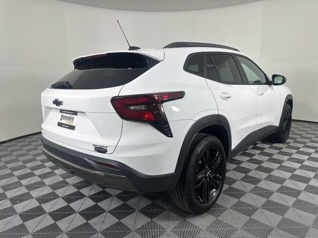 used 2025 Chevrolet Trax car, priced at $24,814