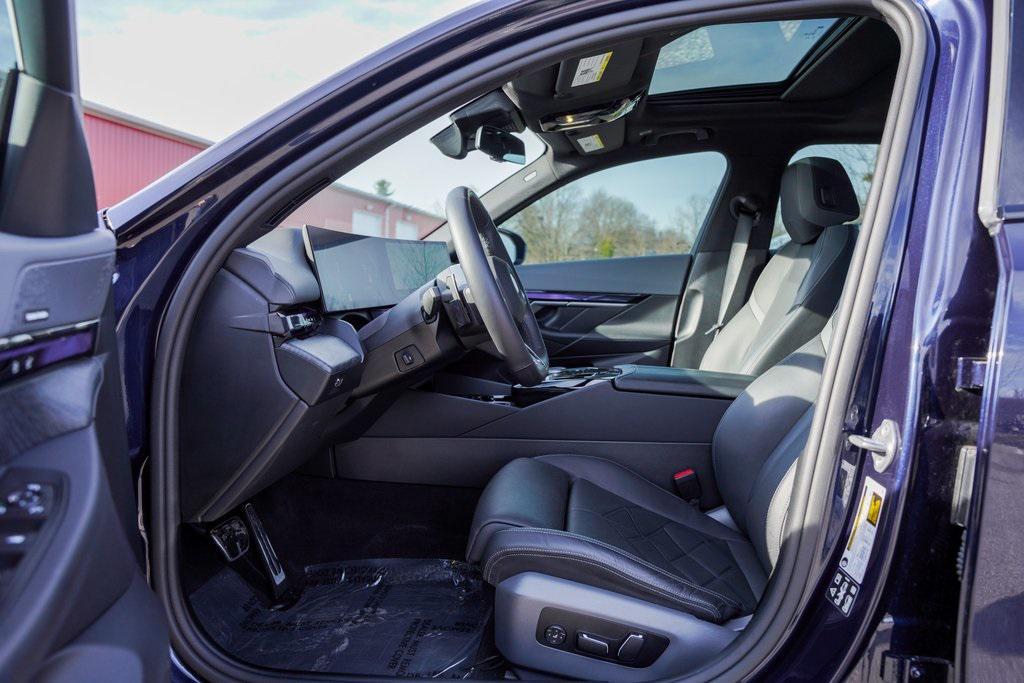 used 2024 BMW 540 car, priced at $49,500
