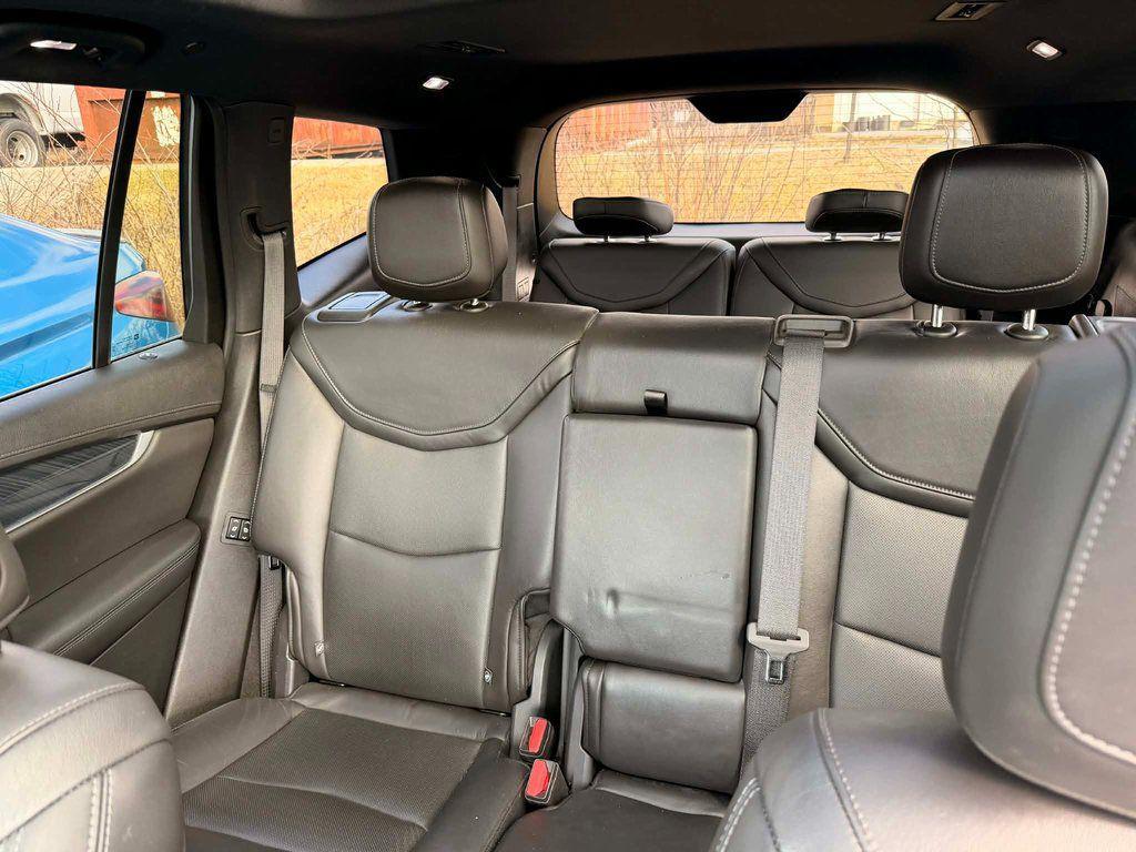 used 2020 Cadillac XT6 car, priced at $20,000