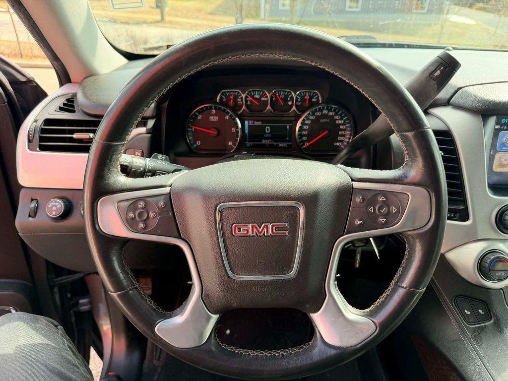 used 2020 GMC Yukon car, priced at $27,999