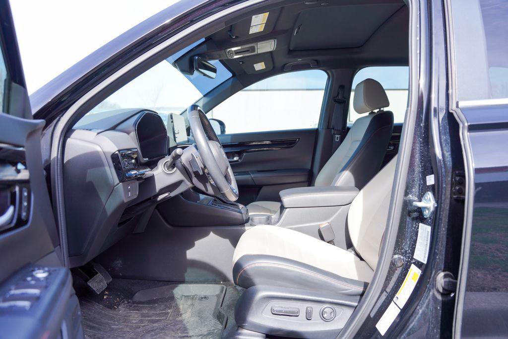 used 2024 Honda CR-V Hybrid car, priced at $33,999