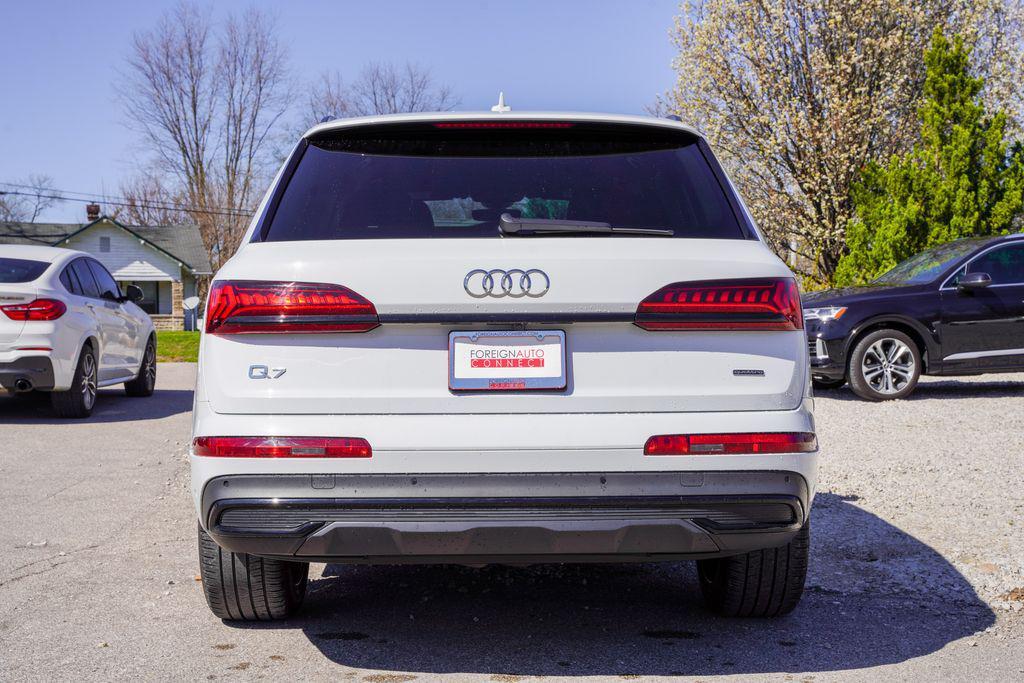used 2022 Audi Q7 car, priced at $27,750